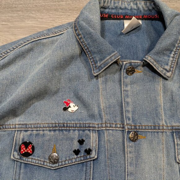 Disney Minnie Mouse Denim Jean Jacket Women's Medium Embroidered Pins Blue - Picture 4 of 11